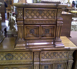 dresser3 dresser3