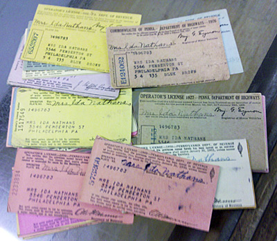 A woman who kept 34 years of driver’s licenses – Auction Finds